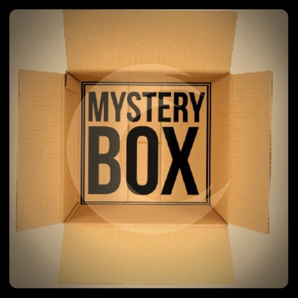 Jewelry and accessories mystery box